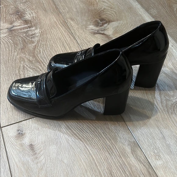 Women's New Anne Klein iflex  Shiny Black Heeled size 7.5 Loafer - Picture 3 of 16